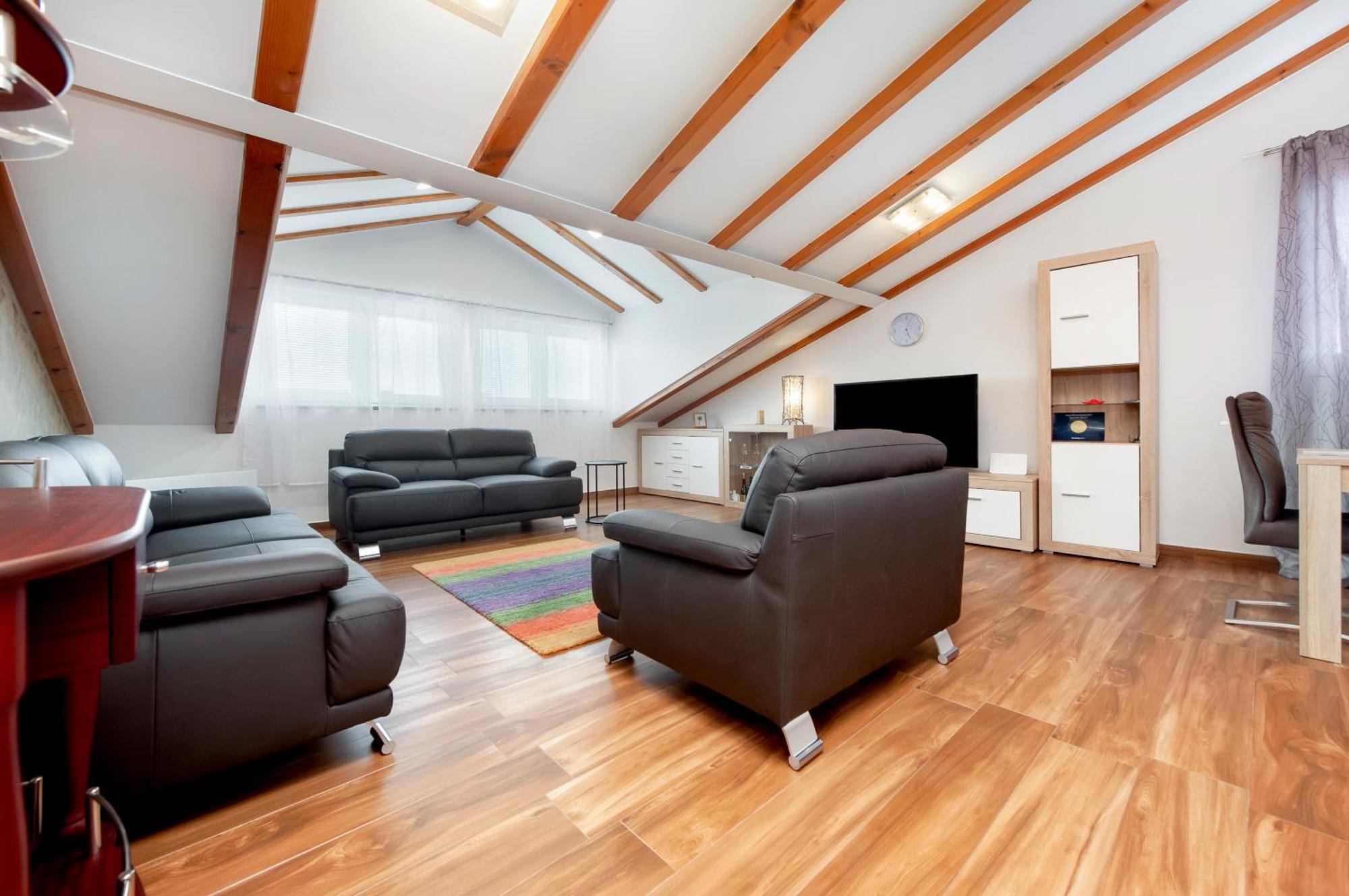 Apartment The Loft 罗维尼 外观 照片
