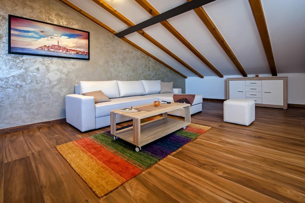 Apartment The Loft 罗维尼 外观 照片